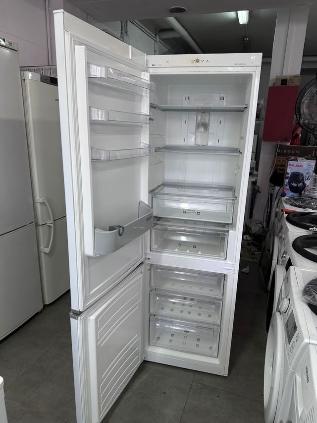 Nevera combi Edesa con garantía y transporte