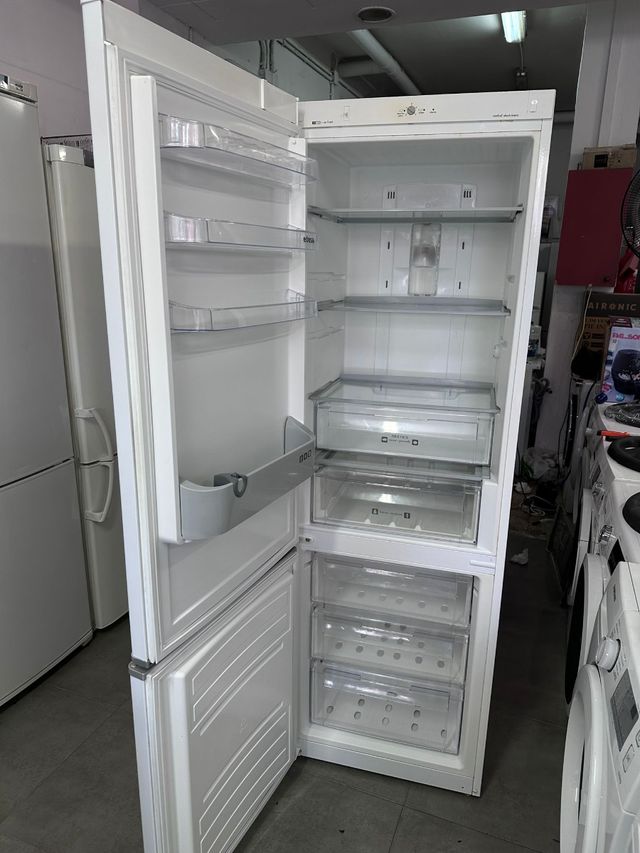 Nevera combi Edesa con garantía y transporte