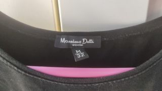 Camiseta negra con brillos