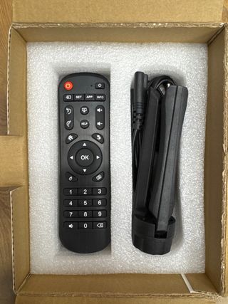 Mini proyector HUIOP blanco