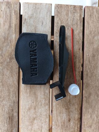 Cubierta calzado Yamaha y dosificador grasa cadena