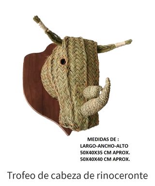 Trofeo cabeza jirafa esparto