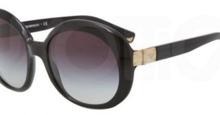Gafas de sol Emporio Armani negras.