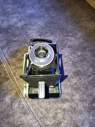 Cámara de fotos antigua Kodak plegable