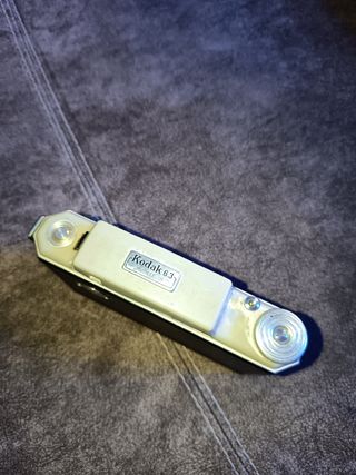 Cámara de fotos antigua Kodak plegable