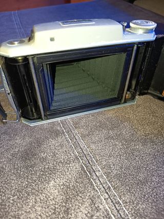 Cámara de fotos antigua Kodak plegable