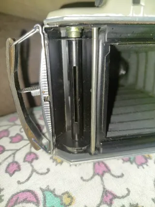 Cámara de fotos antigua Kodak plegable