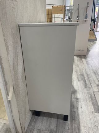 Mueble de baño + lavabo  80cm