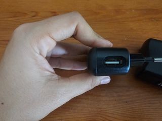 Caricabatterie da parete USB