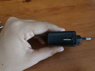 Caricabatterie da parete USB