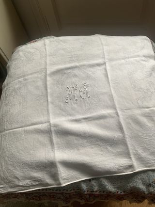 Antiguas servilletas francesas bordadas