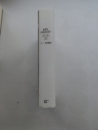 EN EL BLANCO / Ken Follet