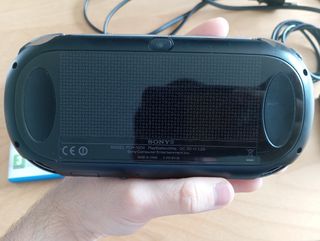 PS Vita Fat PCH-1004
