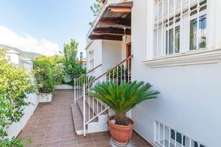 Chalet en venta en Barrio de la Vega en Monachil