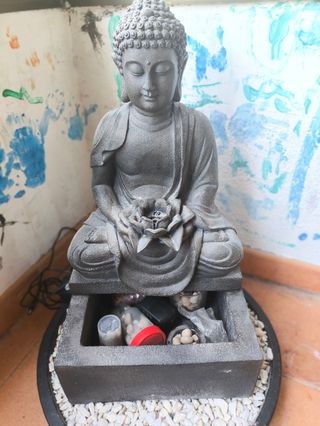Fuente de Buda Gris (ESCUCHO OFERTAS)