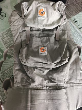 Mochila Portabebés Ergobaby Gris
