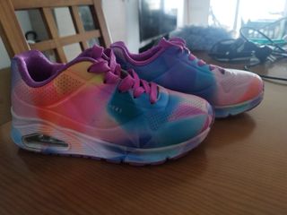 Deportivas Skechers Talla 33 Moradas Arcoíris
