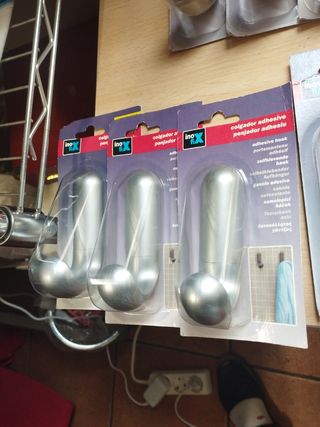 Perchas INOFIX Adhesivas/Tornillo