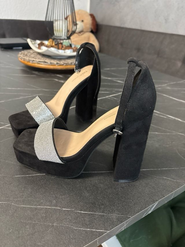 Sandali eleganti tacco alto neri