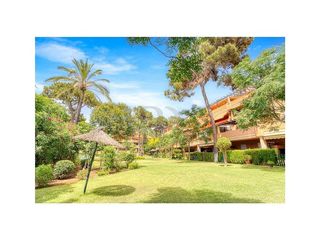 Piso en venta en Elviria en Marbella