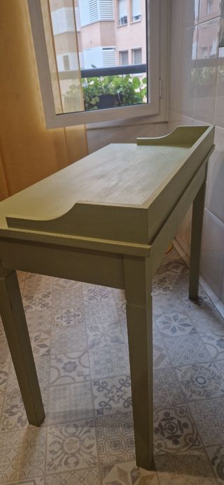 Escritorio vintage madera verde y dorado