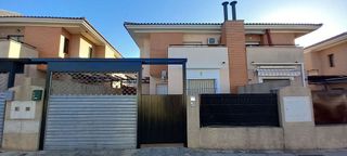 Casa pareada en alquiler en Almensilla