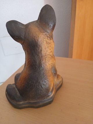 Figura perro decorativa