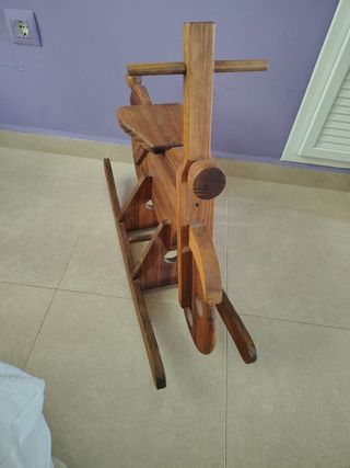 Moto balancín de madera