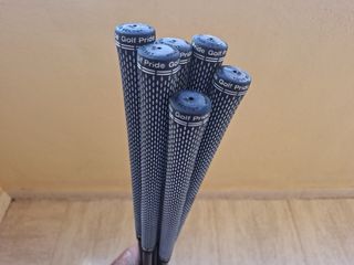 Palos de Golf Titleist AP1  718 de 2021  