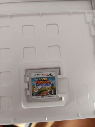 Nintendo 3DS Roja + Juegos