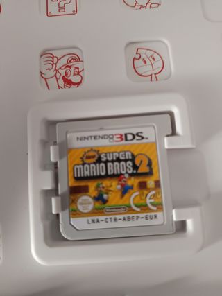 Nintendo 3DS Roja + Juegos