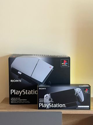 PS5 Digital Edition + PS Portal 30 Aniversario