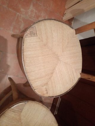 Pareja de Sillas Antiguas de Madera.
