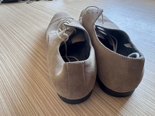 Scarpe beige scamosciate Bagatt