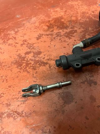 BOMBA FRENO TRAS. YZF R125