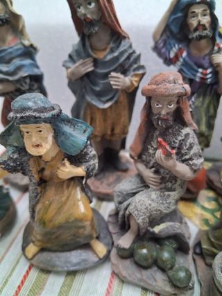 Lote 8 figuras belén