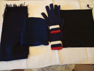 Conjunto Invierno: Gorro, Guantes y Bufanda