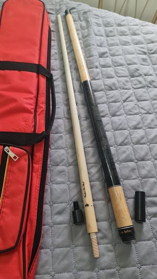 Taco de billar Buffalo con funda roja