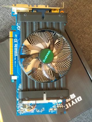 Tarjeta Gráfica Gigabyte 1GB