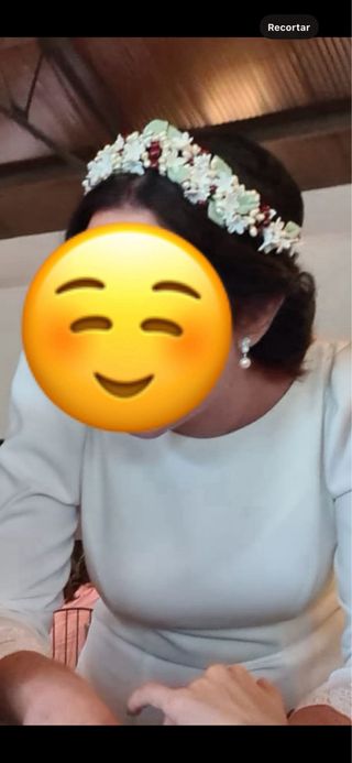 Tocado Novia Flores Granate y Blancas