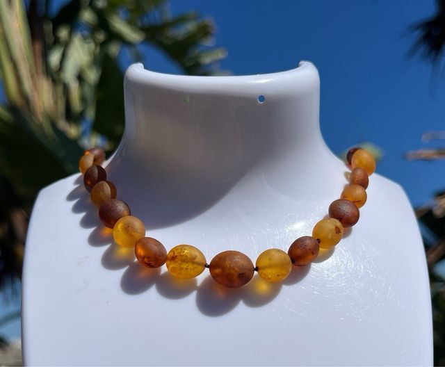 Collar curativo, Ámbar báltico sin pulir 