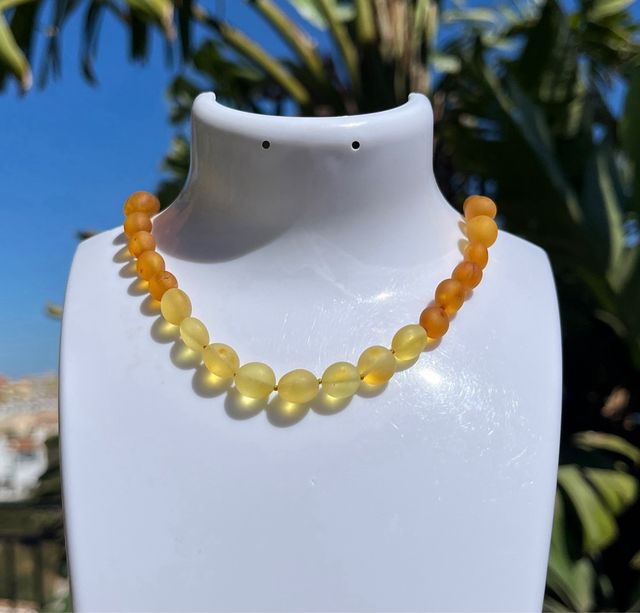Collar curativo, Ámbar báltico sin pulir 
