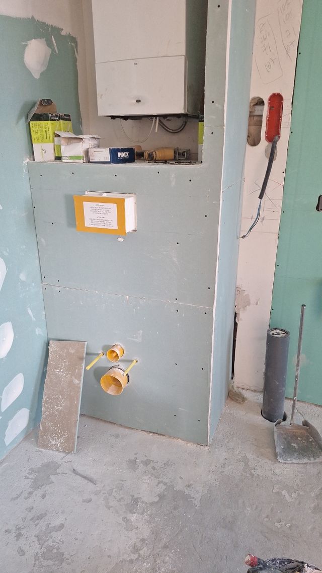 Se hace trabajos de pladur