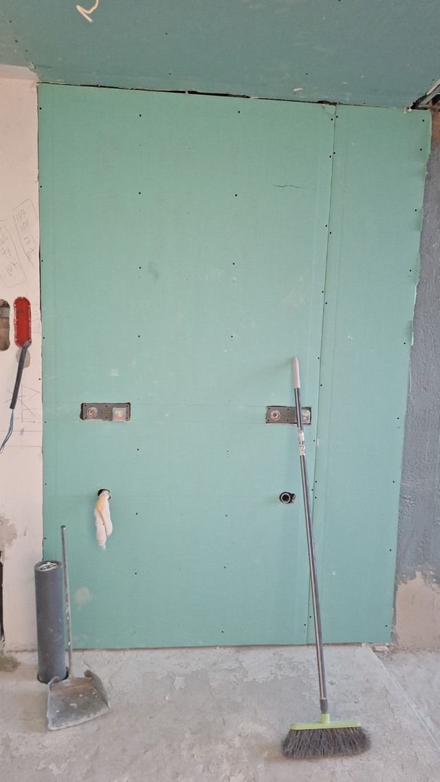 Se hace trabajos de pladur