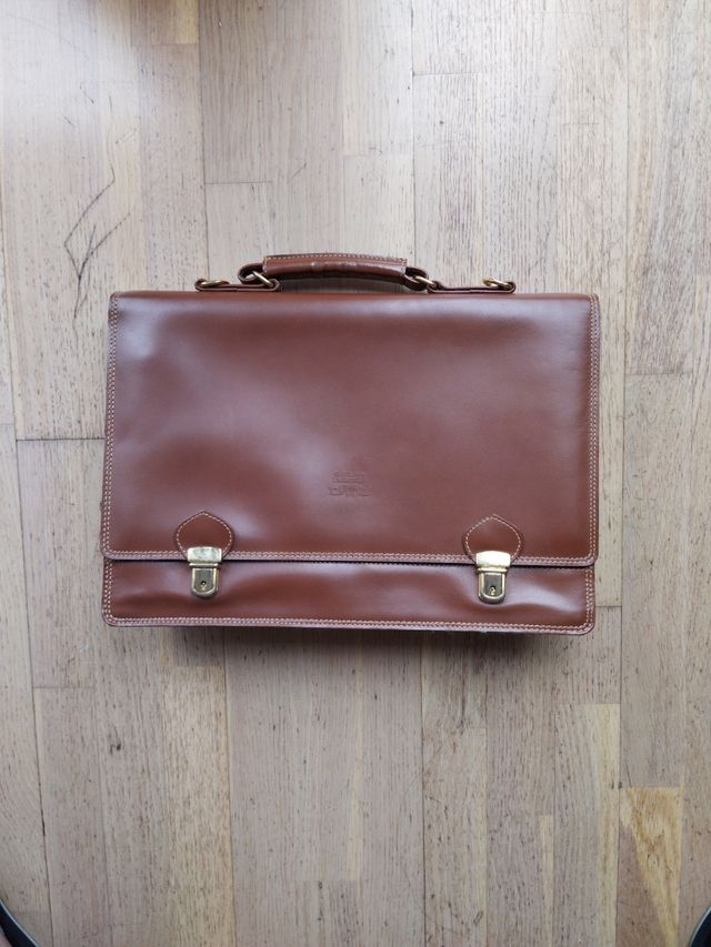 Cartera de piel marrón Salvador Bachiller