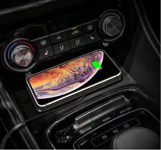 Alfombrilla Cargador Inalámbrico Coche 30W