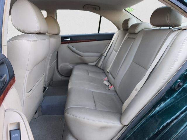 Toyota Avensis 2003