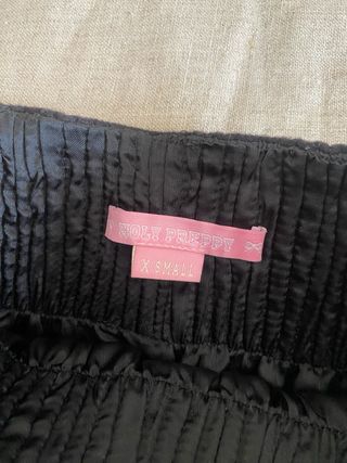 Falda Holy Preppy negra cintura elástica