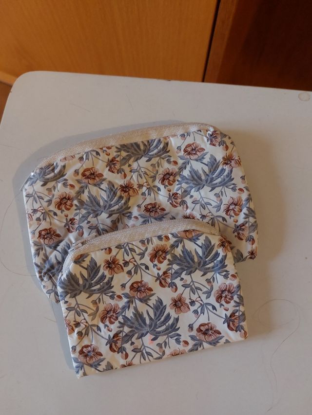 Packs de neceseres estampados