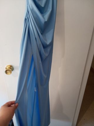 Vestido de fiesta azul licra está nuevo